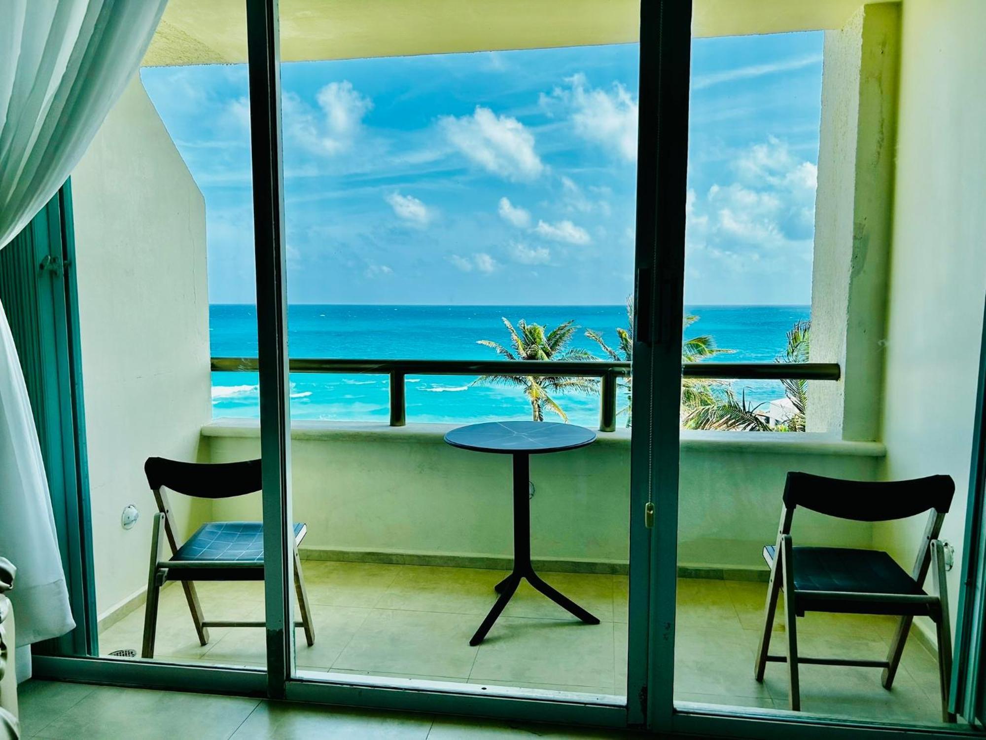 The Suites Of Solymar Cancún Esterno foto